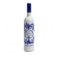 Bottle IN 1.0 Vitis Vinifera :: © Bodegas Nestares Rincon
